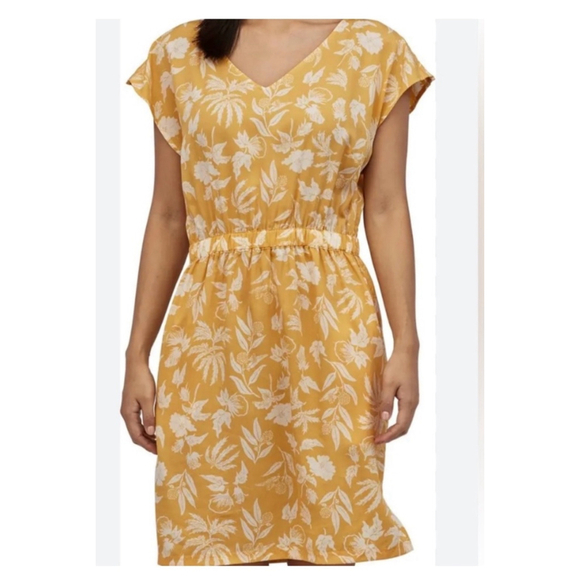 Patagonia Dresses & Skirts - Patagonia June Lake Dress, Size L Yellow Floral